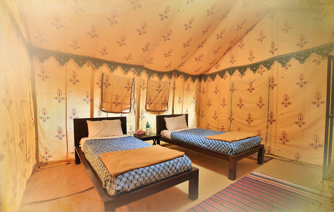 Deluxe-tent - varanasi rooms booking - best place to stay in varanasi near ghat - best hotel to stay in varanasi - best place to stay in varanasi - accommodation near kashi vishwanath temple